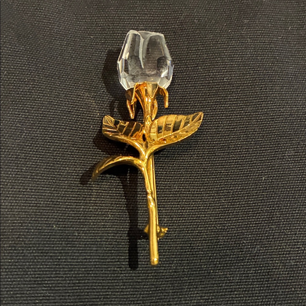 Swarovski Elegant Gold and Silver Rose Brooch👝